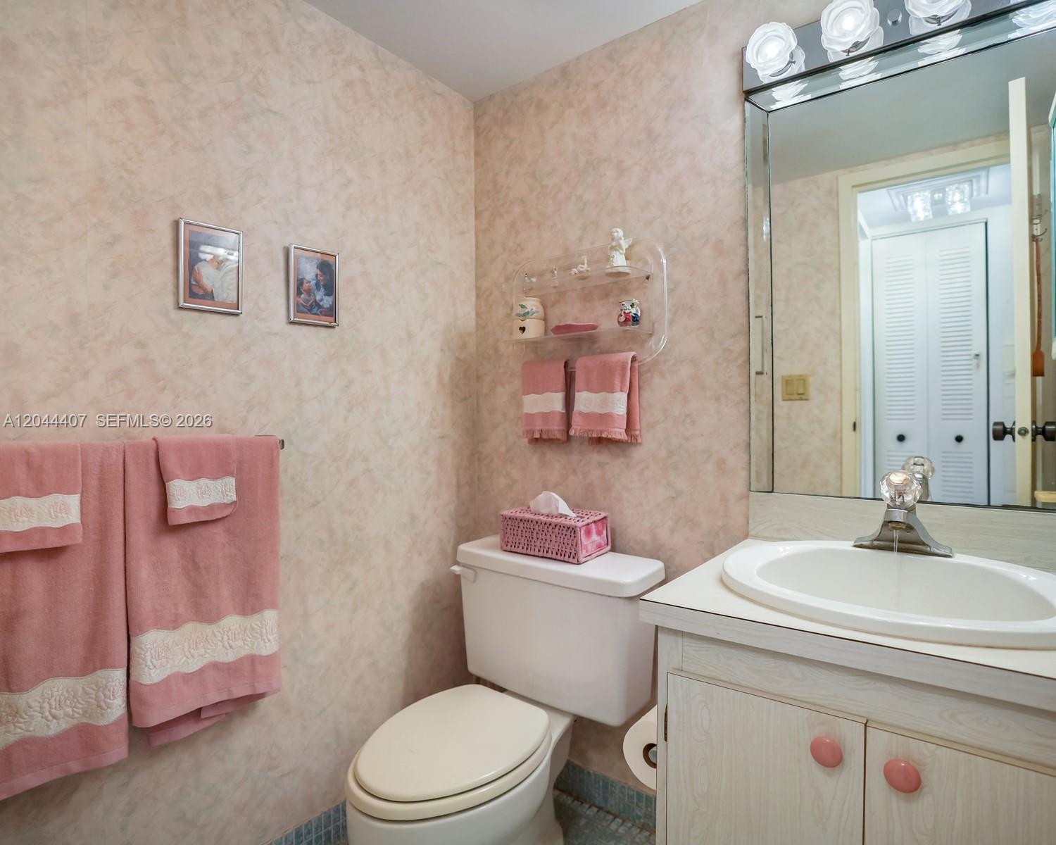 1620 1 / 2 991 sq. ft. $ 2026-06-27 0 foto