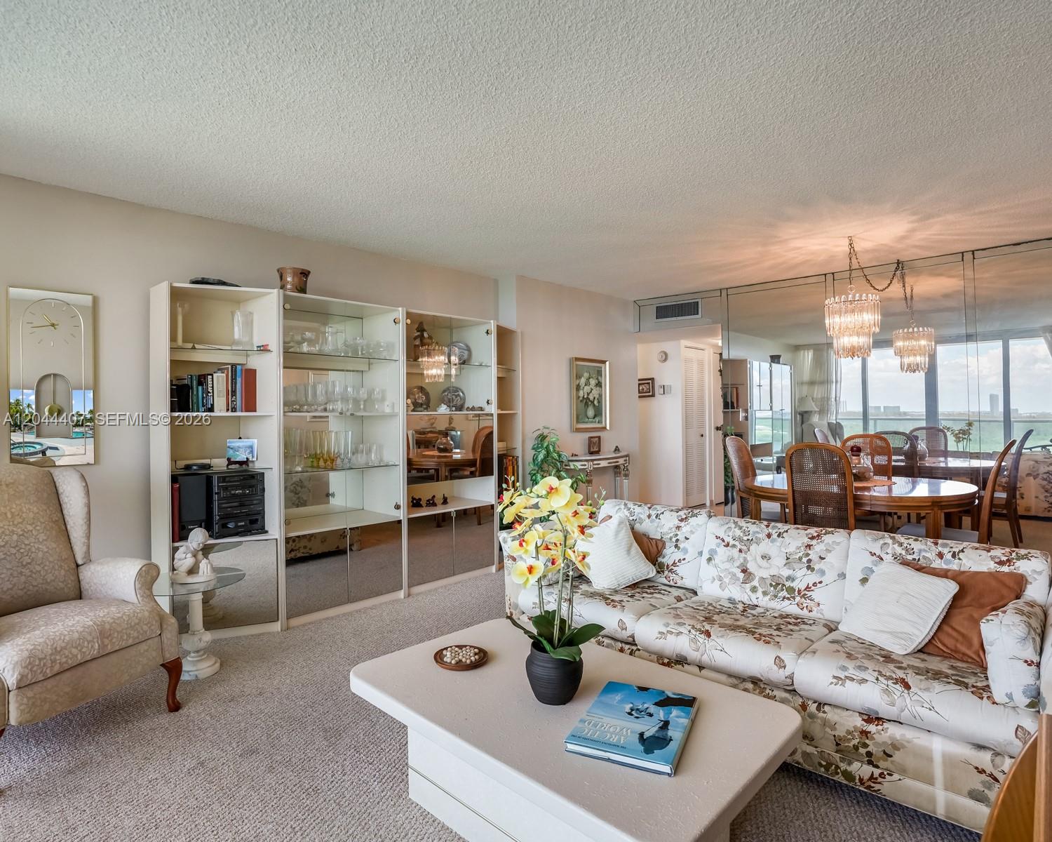1620 1 / 2 991 sq. ft. $ 2026-06-27 0 foto