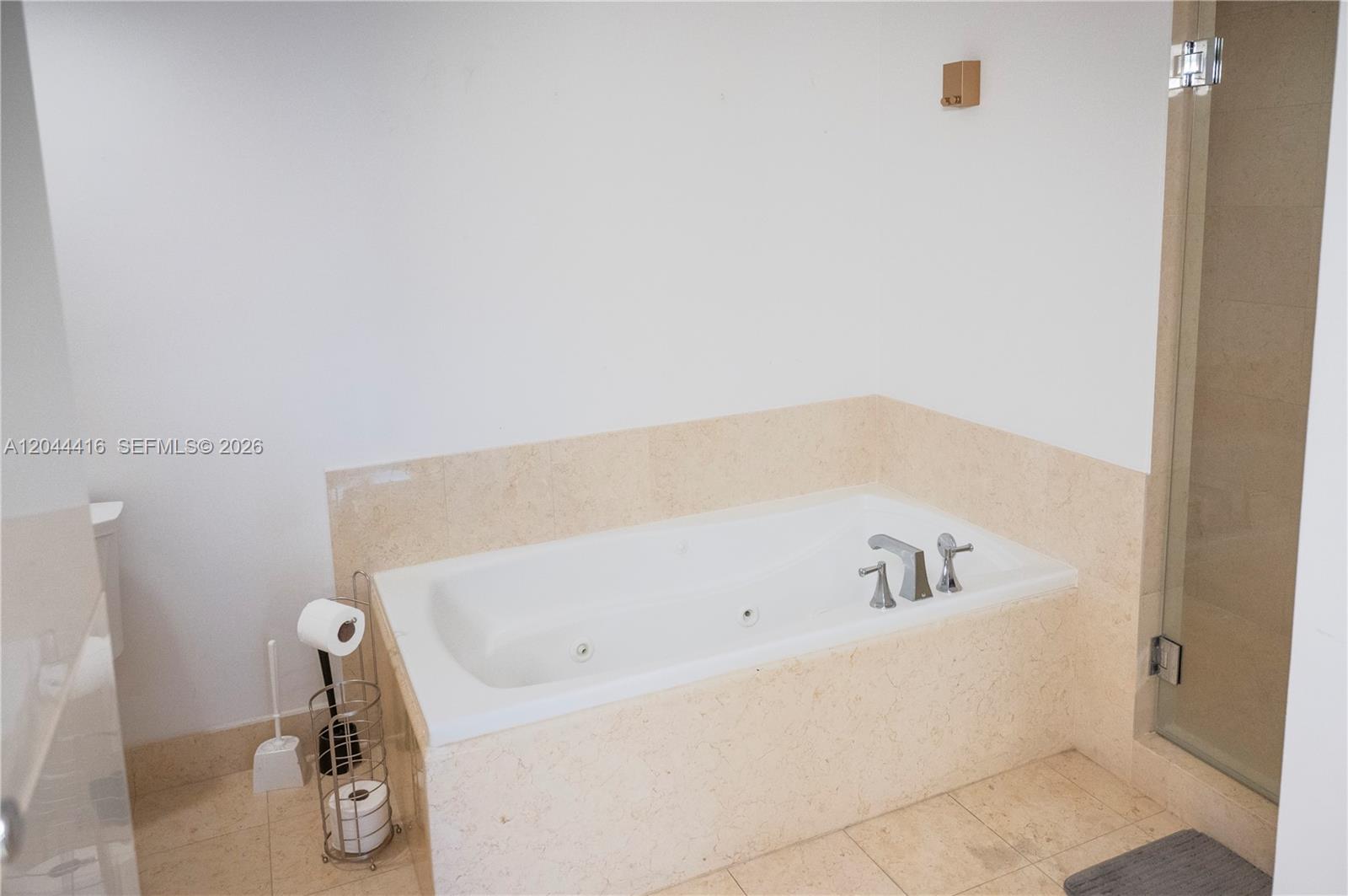 Photo of 19900 Country Club Dr #318, Aventura, Florida, 33180 -