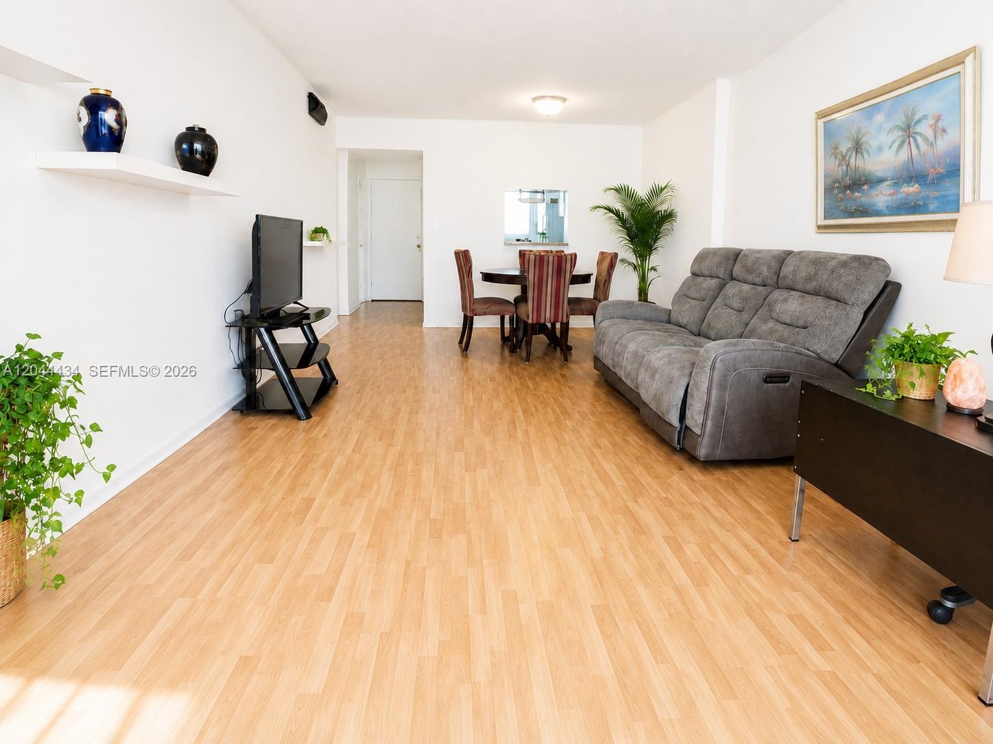 Photo of 300 12th Ave #606, Hallandale Beach, Florida, 33009 -
