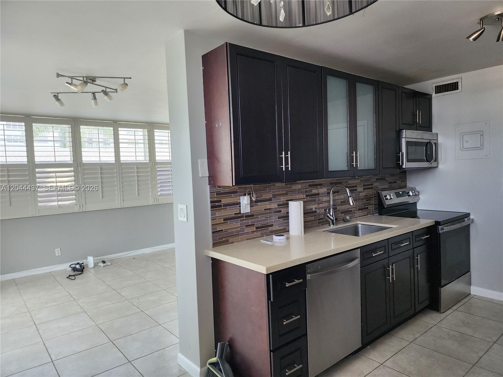 Photo of 3161 Ocean Dr #301, Hallandale Beach, Florida, 33009 -