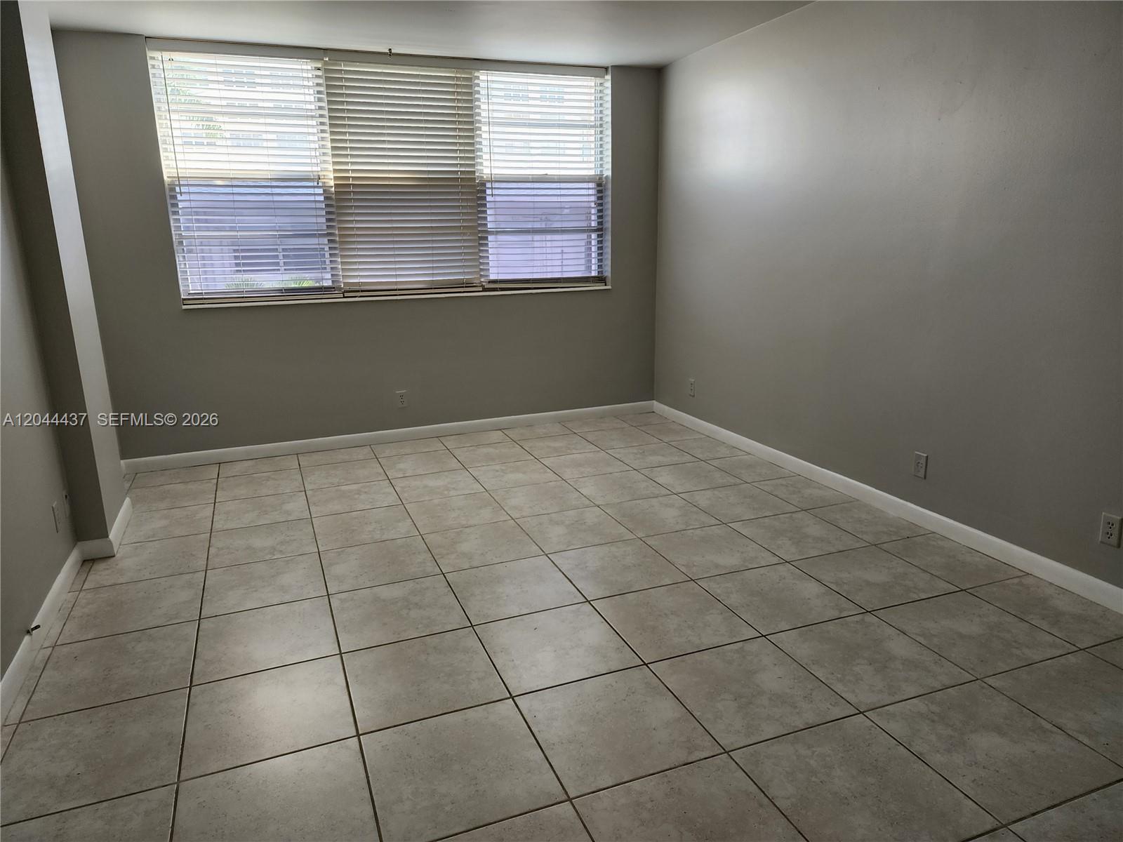 Photo of 3161 Ocean Dr #301, Hallandale Beach, Florida, 33009 -