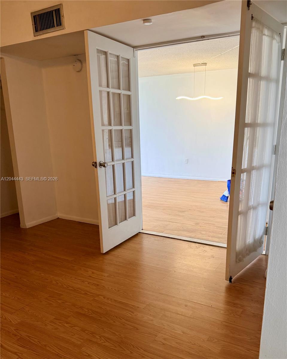 704-2 1 / 2 1036 sq. ft. $ 2026-06-27 0 Photo