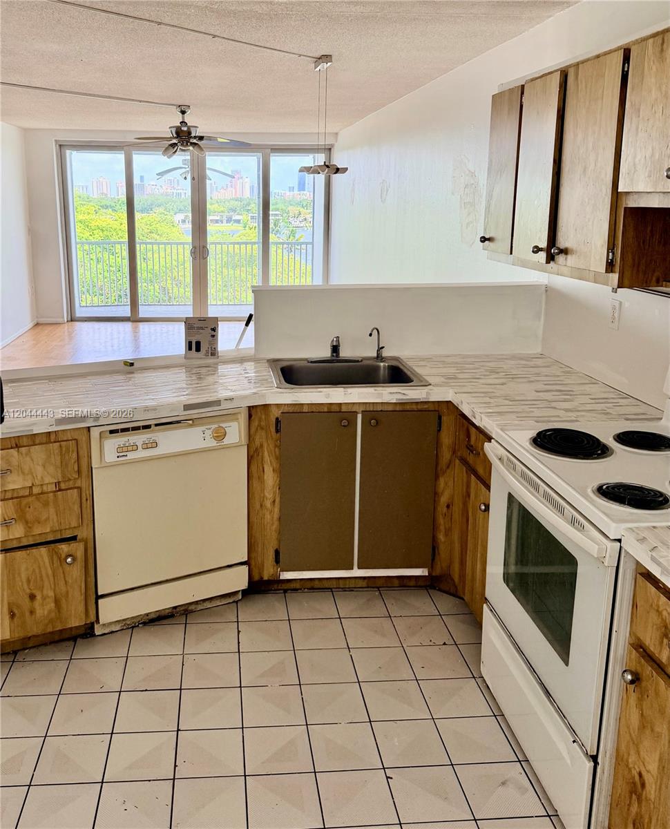 704-2 1 / 2 1036 sq. ft. $ 2026-06-27 0 Photo