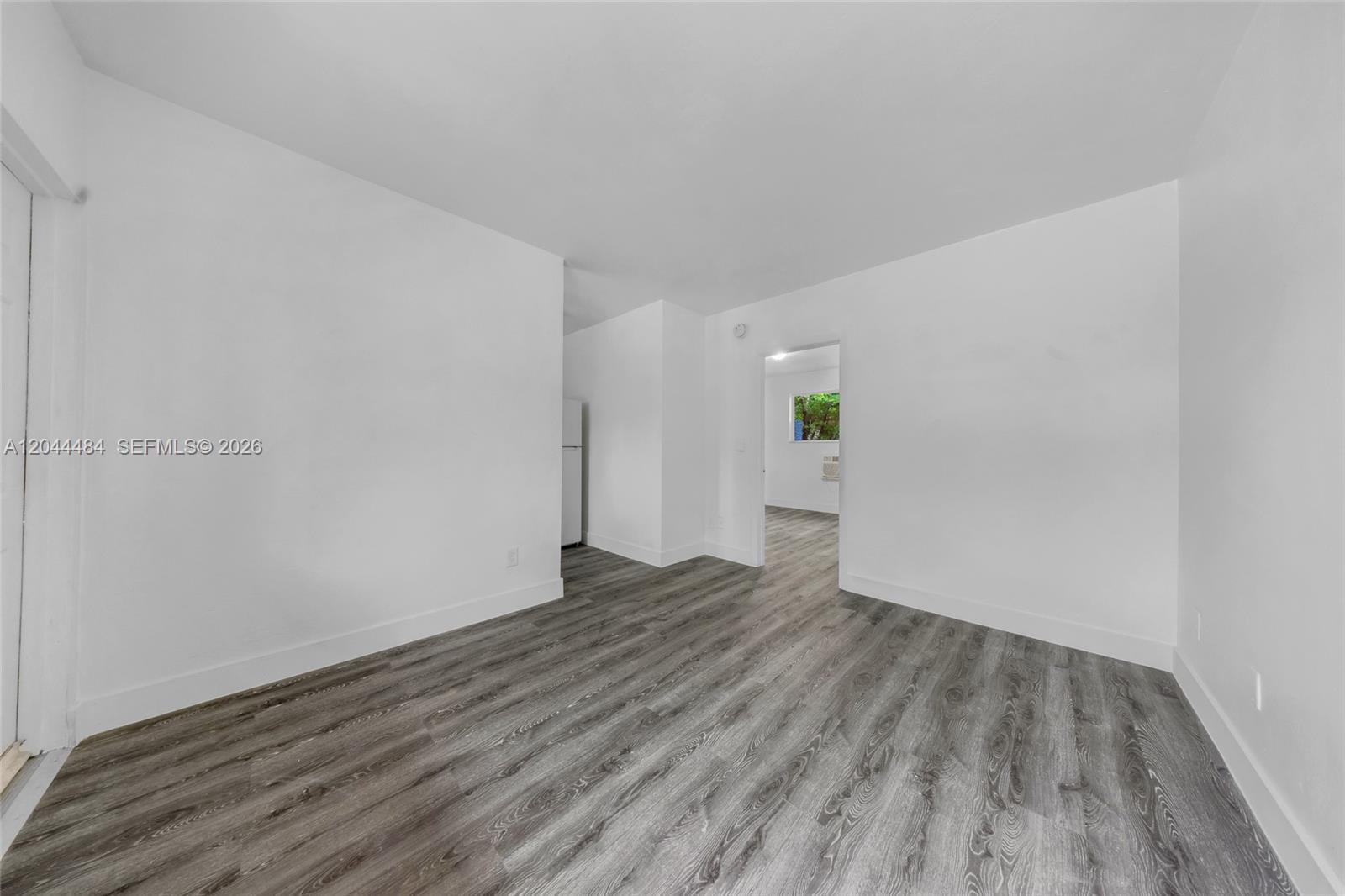   /   sq. ft. $ 2026-06-28 0 foto