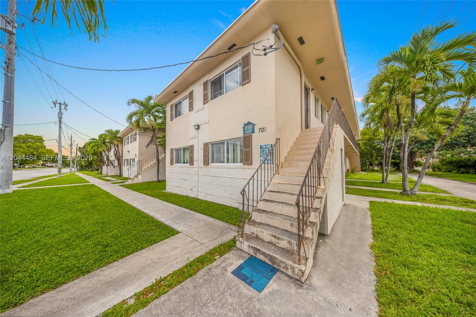   /   sq. ft. $ 2026-06-28 0 foto