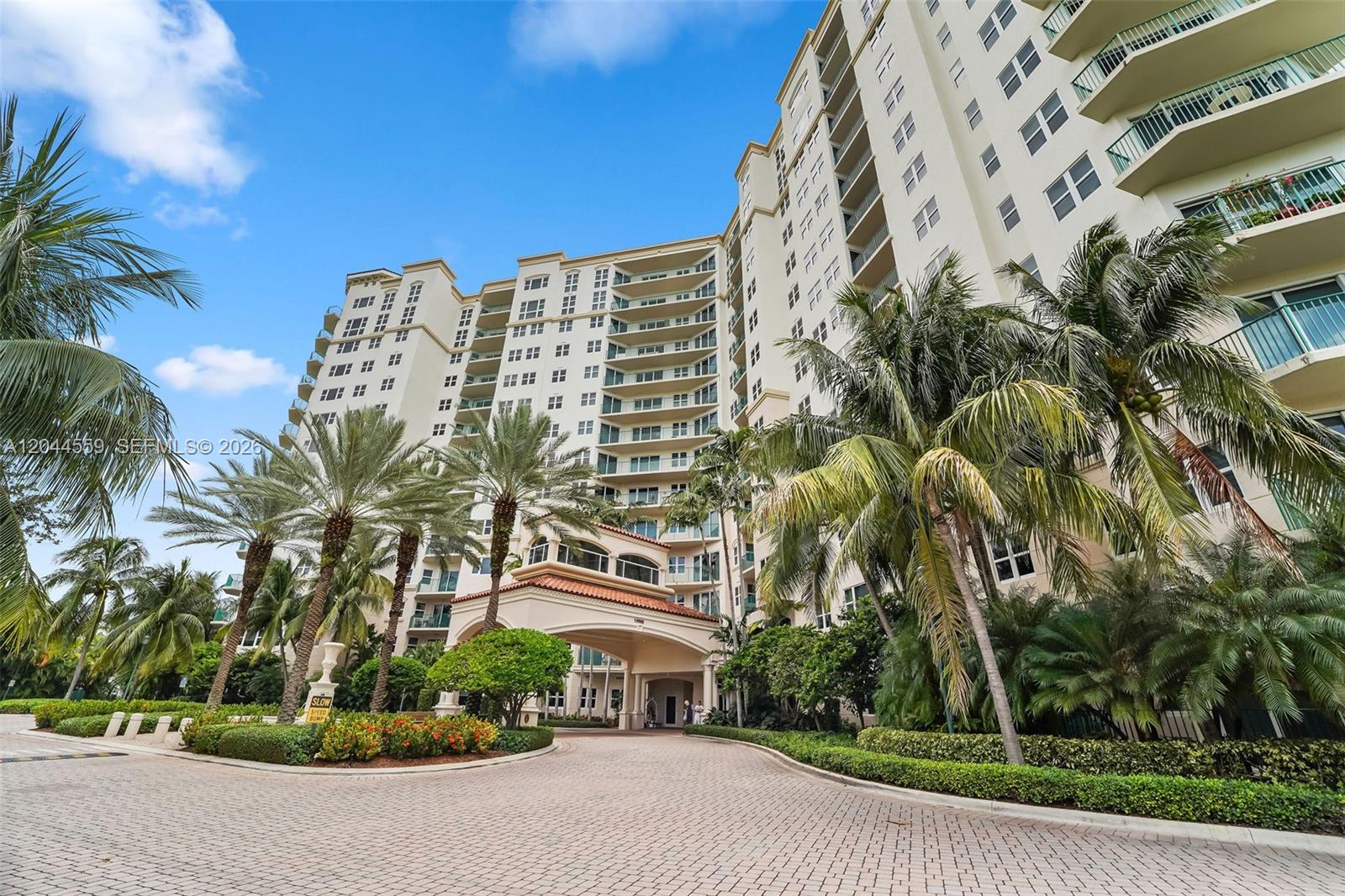 Photo of 19900 Country Club Dr #212, Aventura, Florida, 33180 -