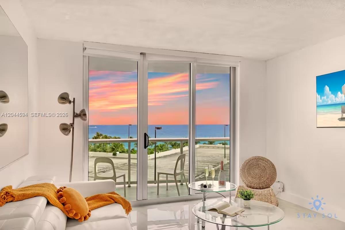 Photo of 3901 Ocean Dr  #6Y, Hollywood, Florida, 33019 - 