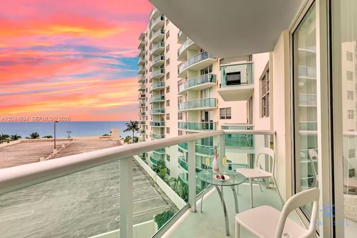 Photo of 3901 Ocean Dr  #6Y, Hollywood, Florida, 33019 - 