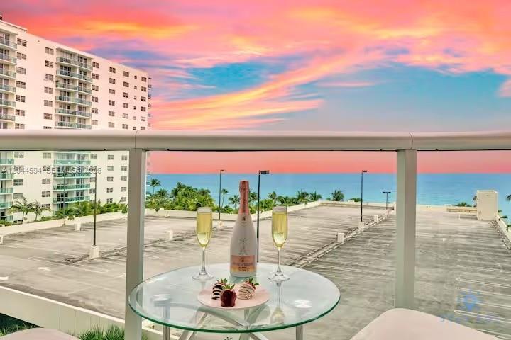 Photo of 3901 Ocean Dr  #6Y, Hollywood, Florida, 33019 - 