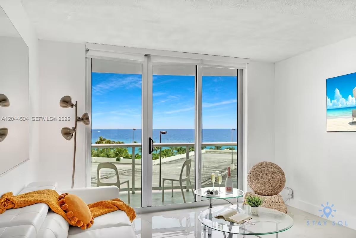 Photo of 3901 Ocean Dr  #6Y, Hollywood, Florida, 33019 - 