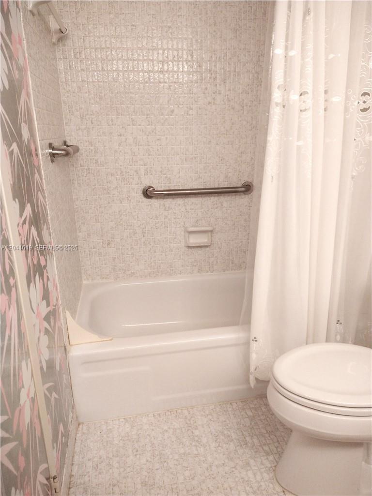 Photo of 601 Three Islands Blvd  #517, Hallandale Beach, Florida, 33009 - 