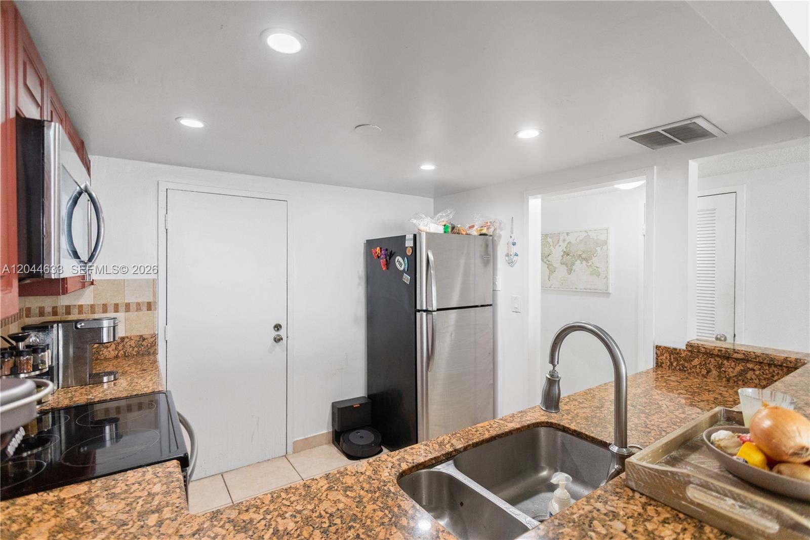 Photo of 3725 Ocean Dr  #1117, Hollywood, Florida, 33019 - 