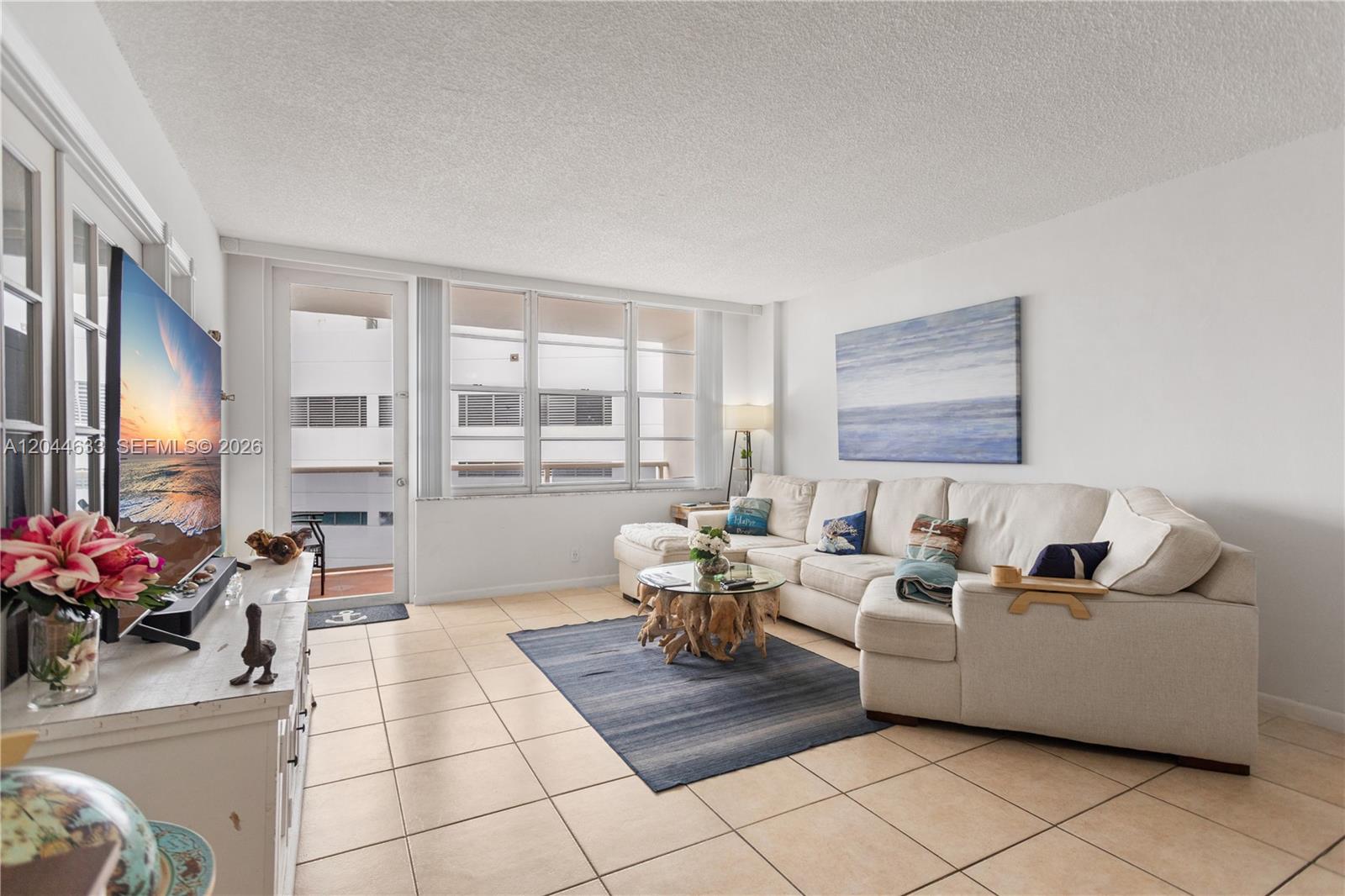 Photo of 3725 Ocean Dr  #1117, Hollywood, Florida, 33019 - 
