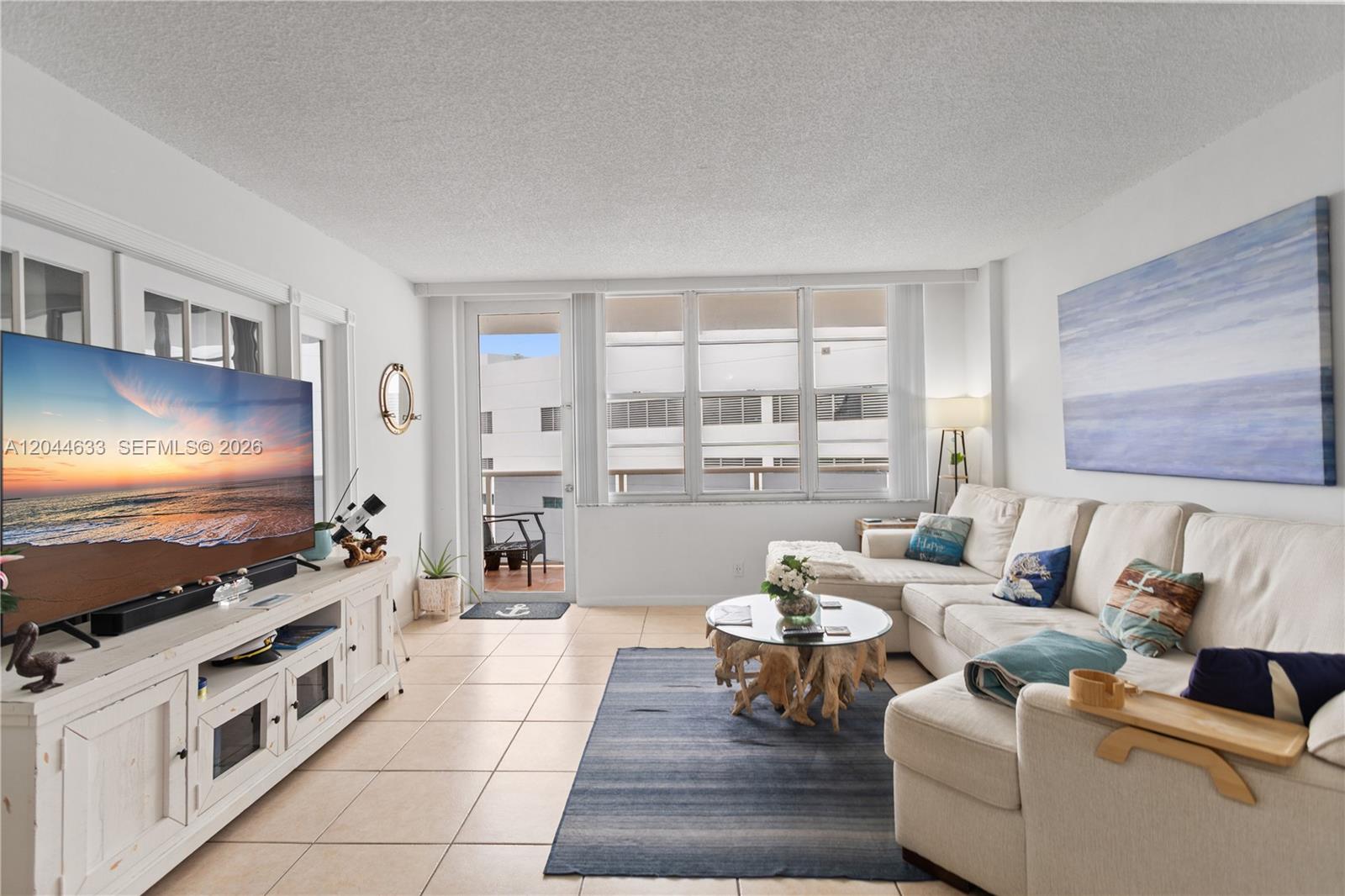 Photo of 3725 Ocean Dr  #1117, Hollywood, Florida, 33019 - 