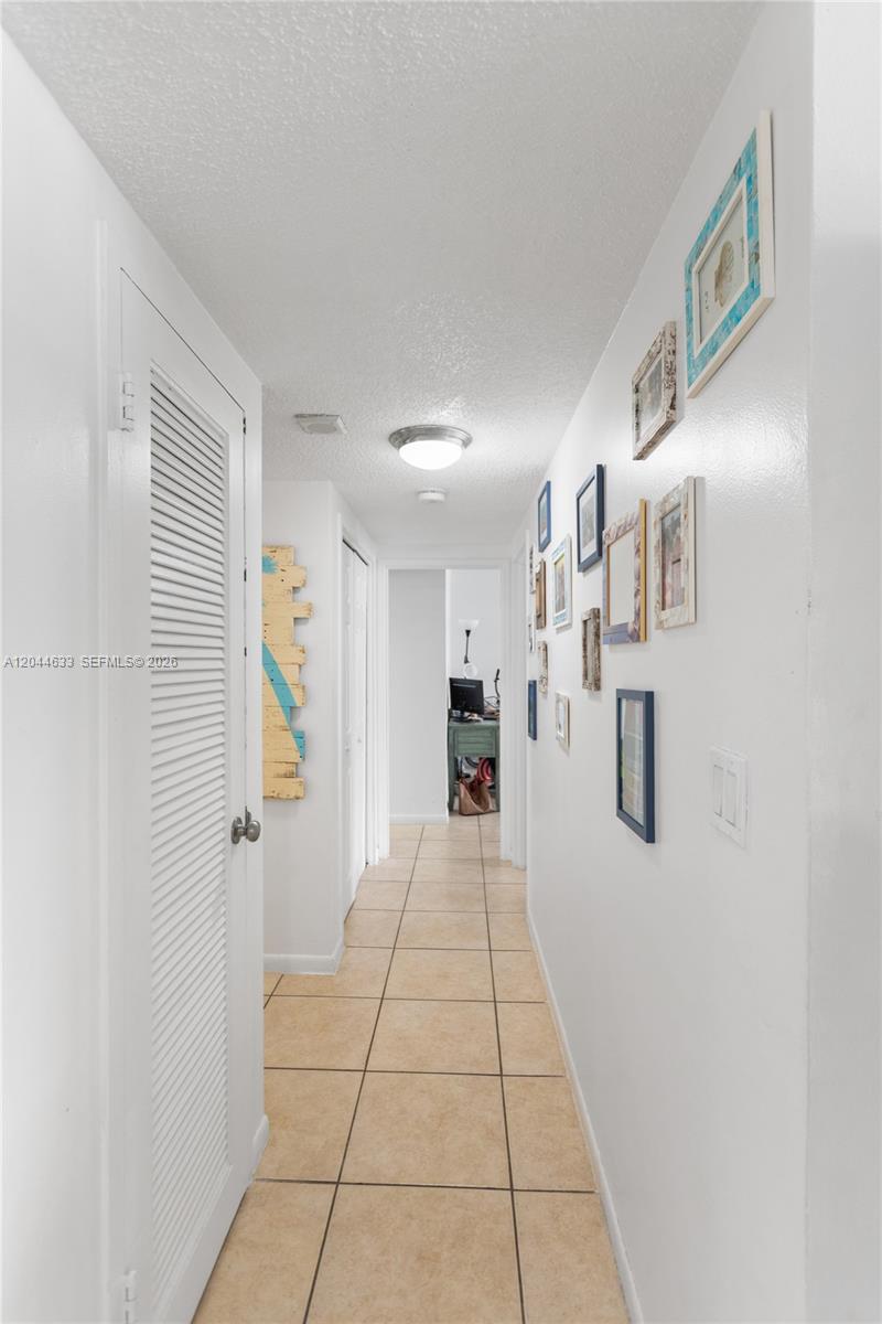 Photo of 3725 Ocean Dr  #1117, Hollywood, Florida, 33019 - 