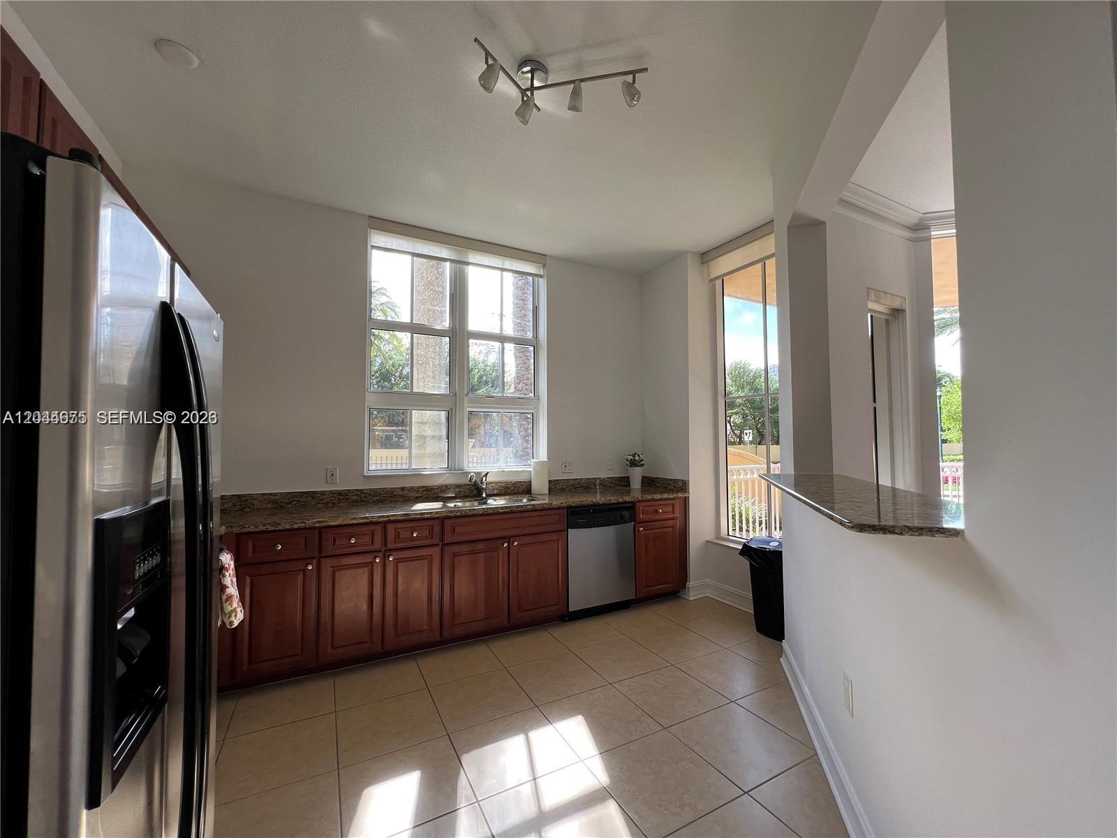 Photo of 3001 185th St  #129, Aventura, Florida, 33180 - 