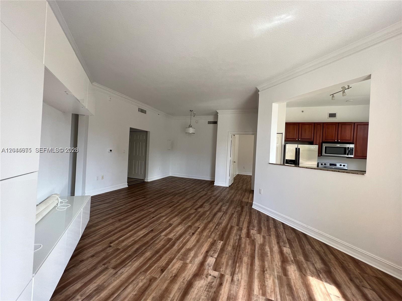 Photo of 3001 185th St  #129, Aventura, Florida, 33180 - 
