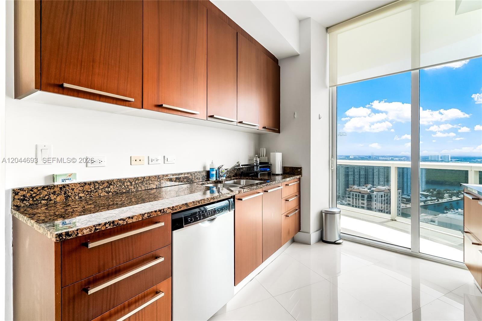 2605 2 / 2 1435 sq. ft. $ 2026-06-29 0 Photo