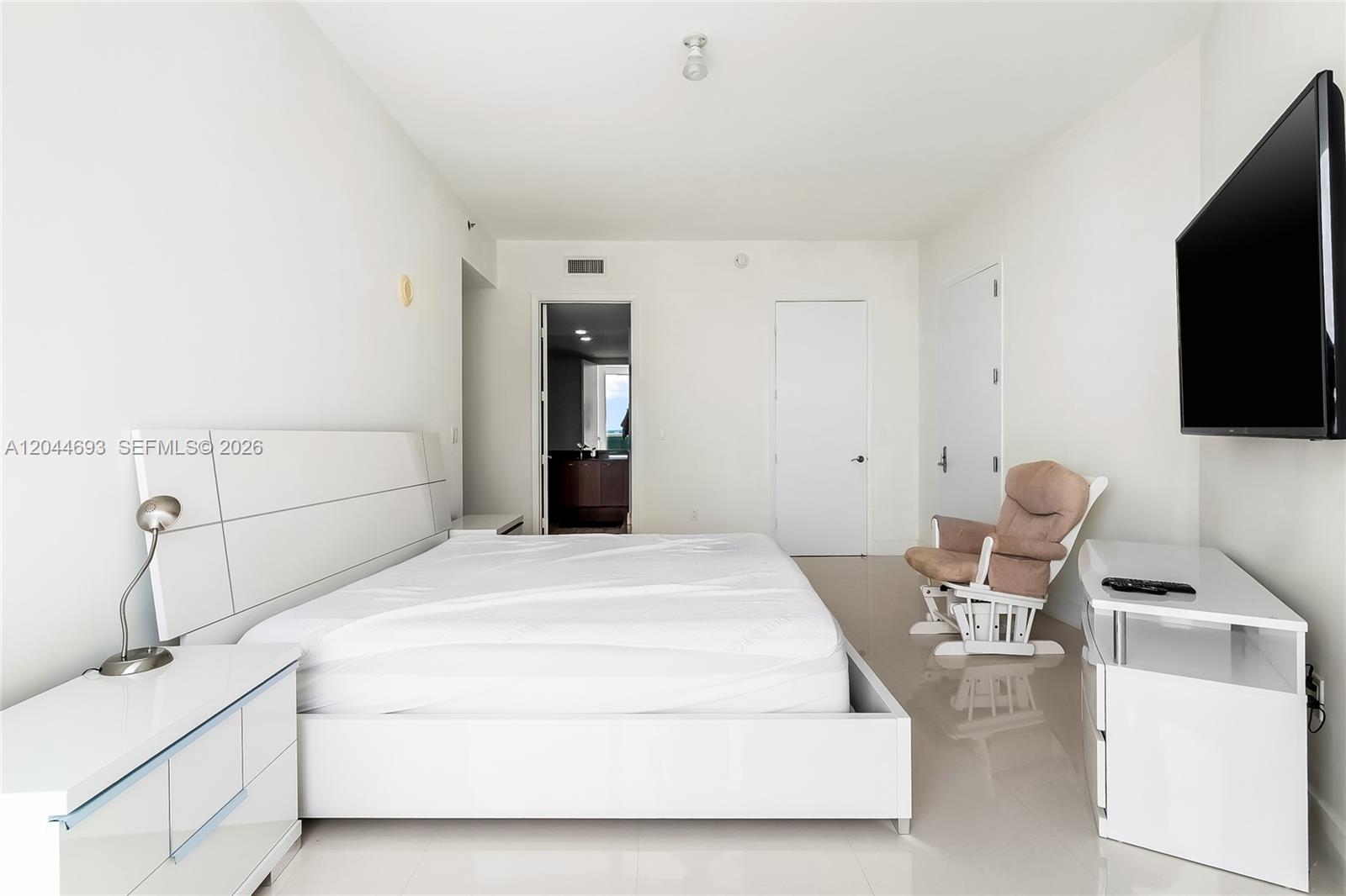 2605 2 / 2 1435 sq. ft. $ 2026-06-29 0 Photo