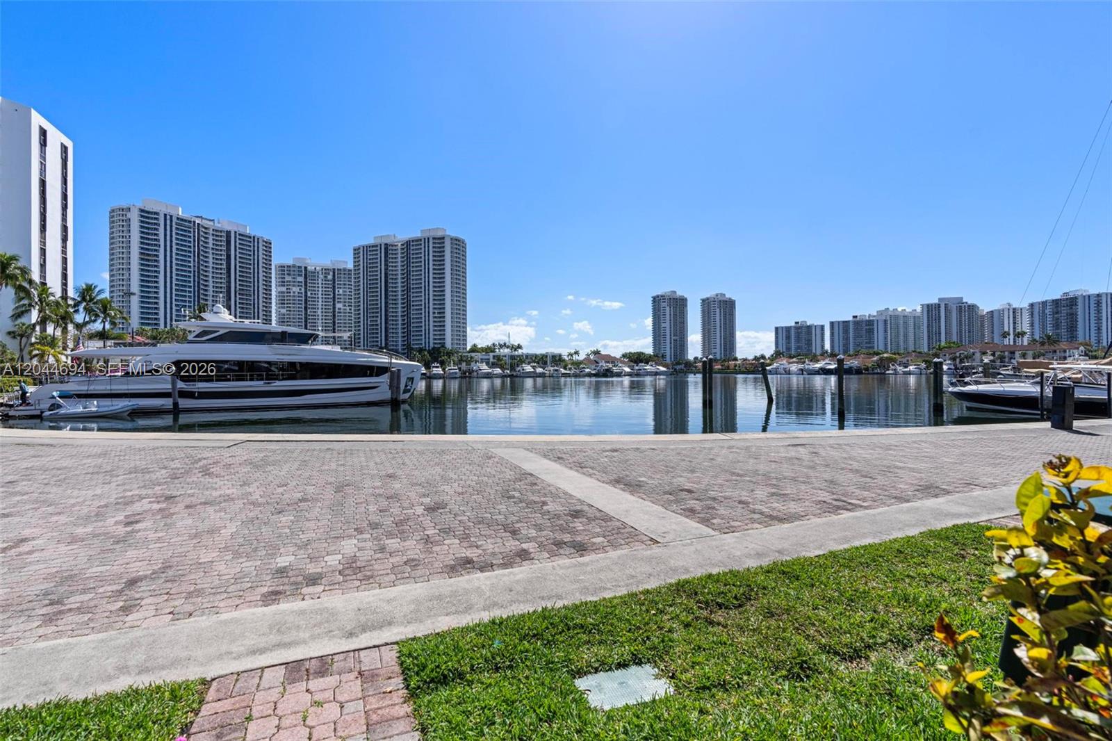 Photo of 21145 Helmsman Dr (21145), Aventura, Florida, 33180 -