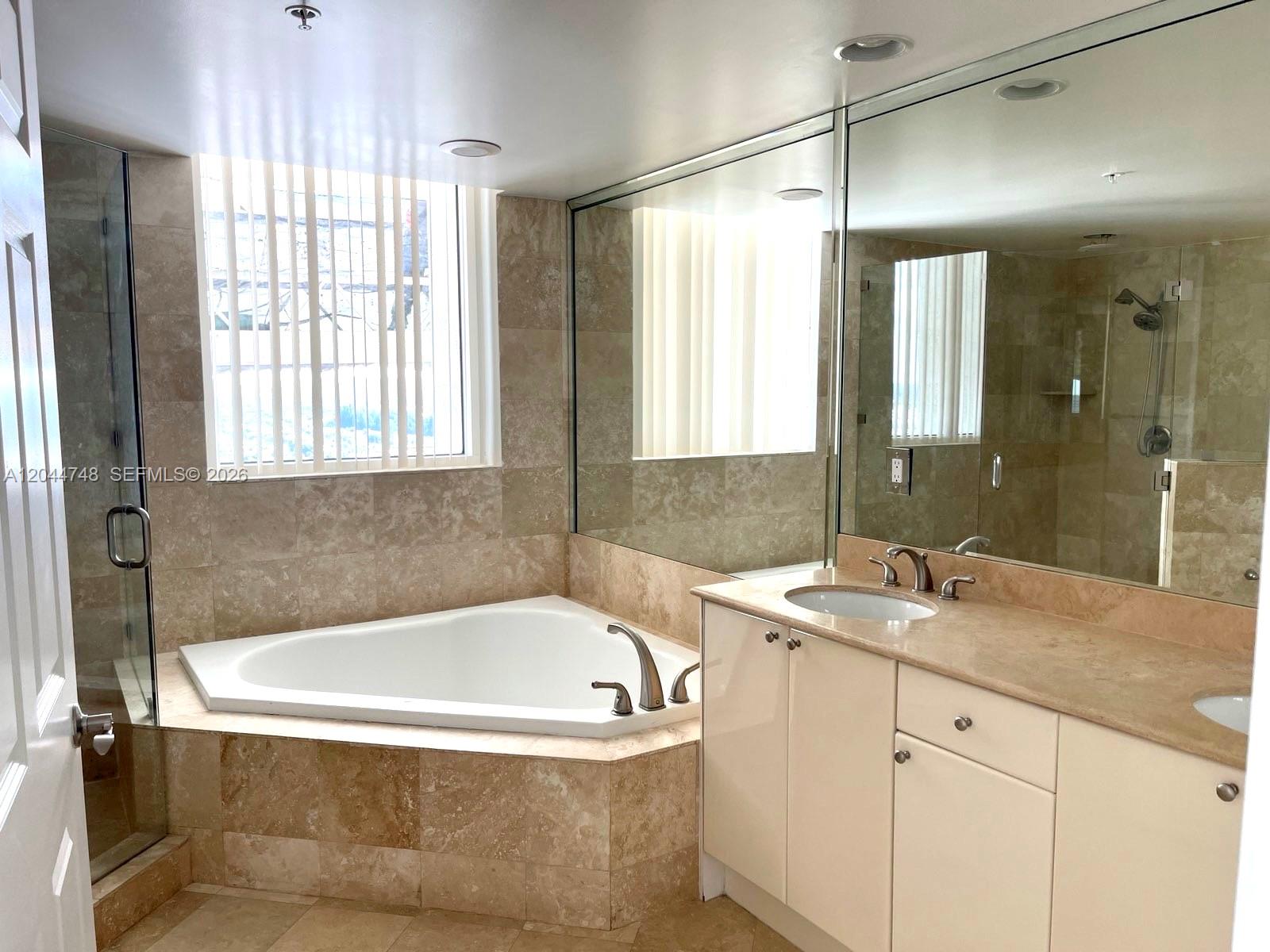Photo of 1755 Hallandale Beach Blvd  #1907E, Hallandale Beach, Florida, 33009 - 