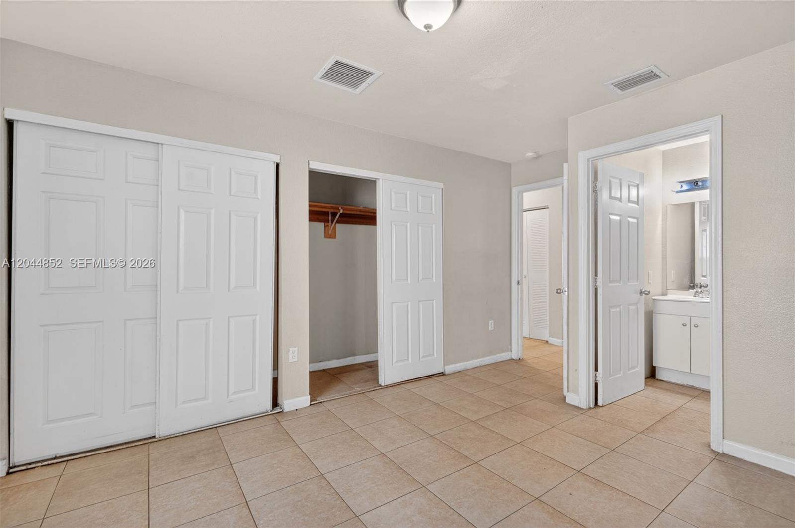 Ver detalles / 2884 sq. ft. $ 2026-06-29 0 foto