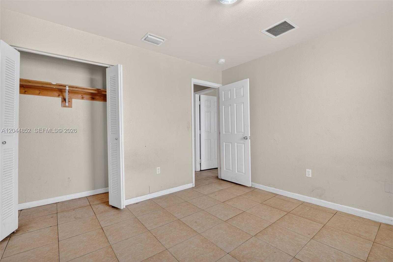 Ver detalles / 2884 sq. ft. $ 2026-06-29 0 foto