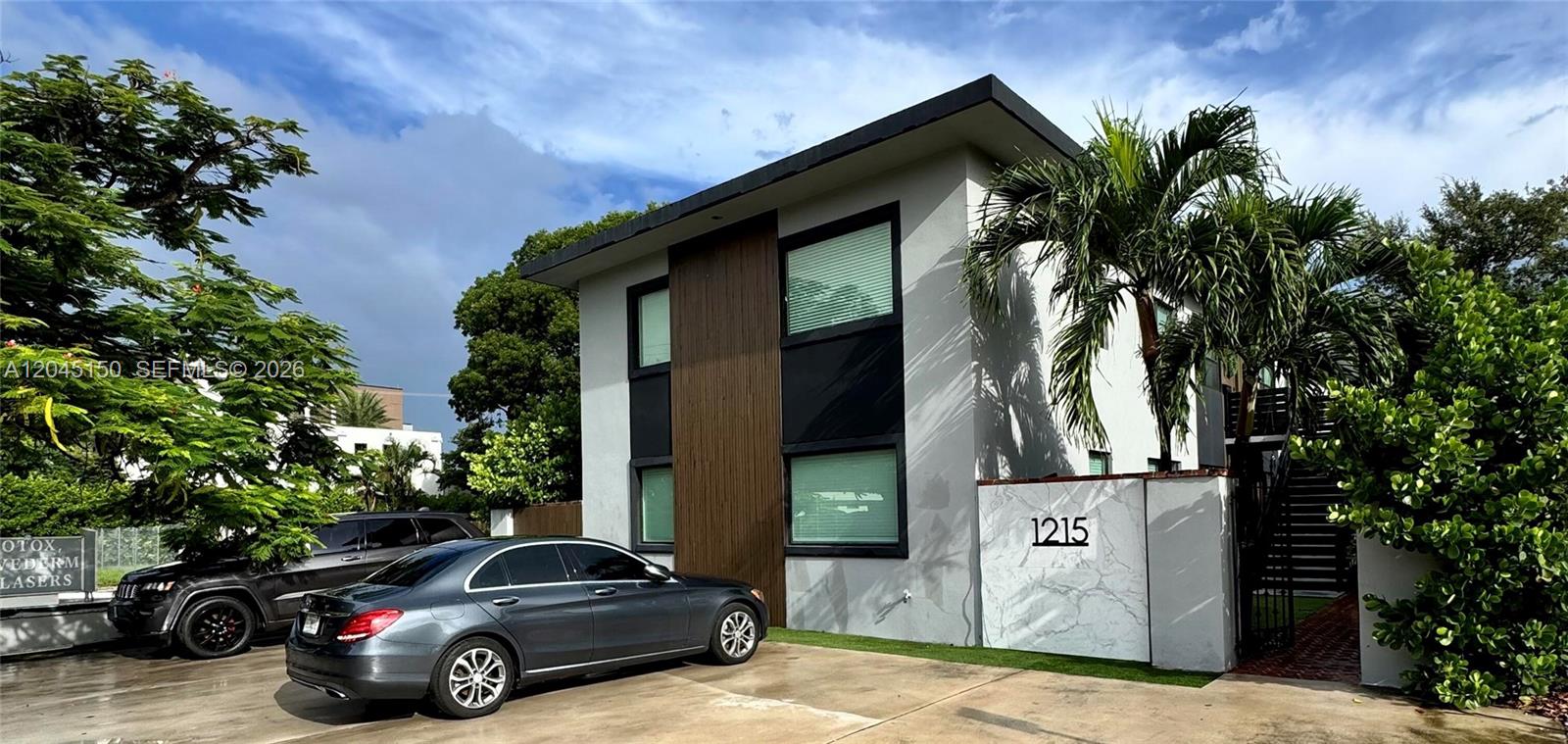   /  3880 sq. ft. $ 2026-09-11 0 Photo