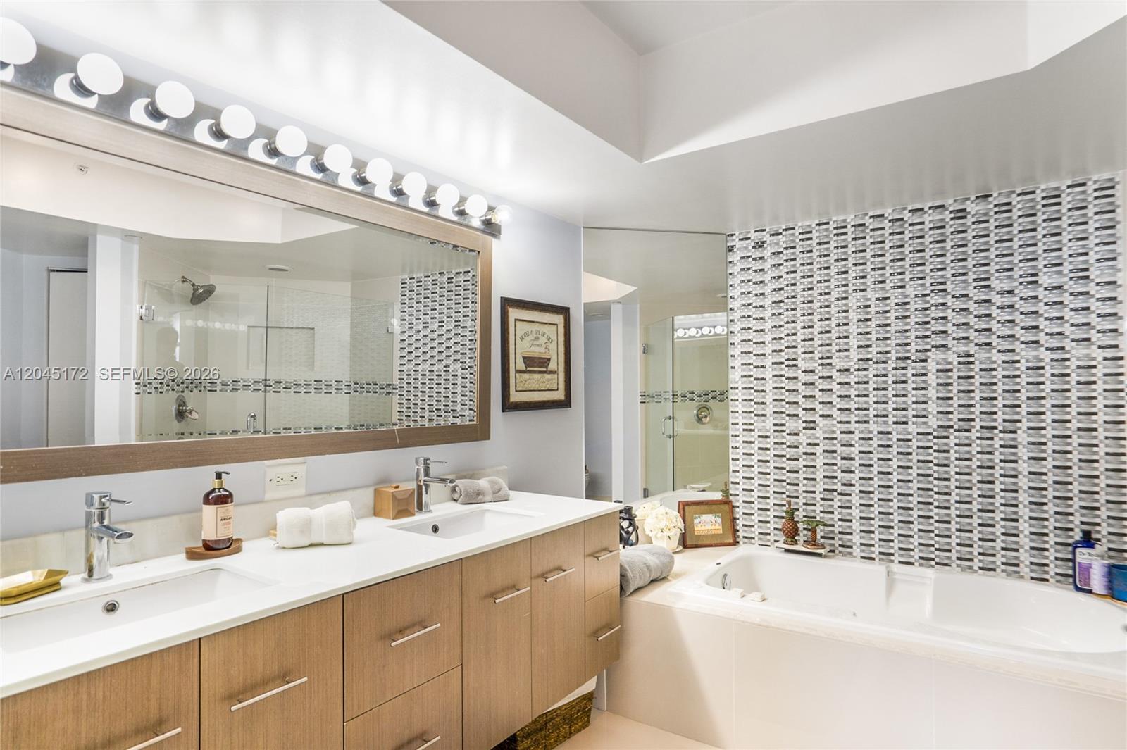 Photo of 21055 Yacht Club Dr #2005, Aventura, Florida, 33180 -