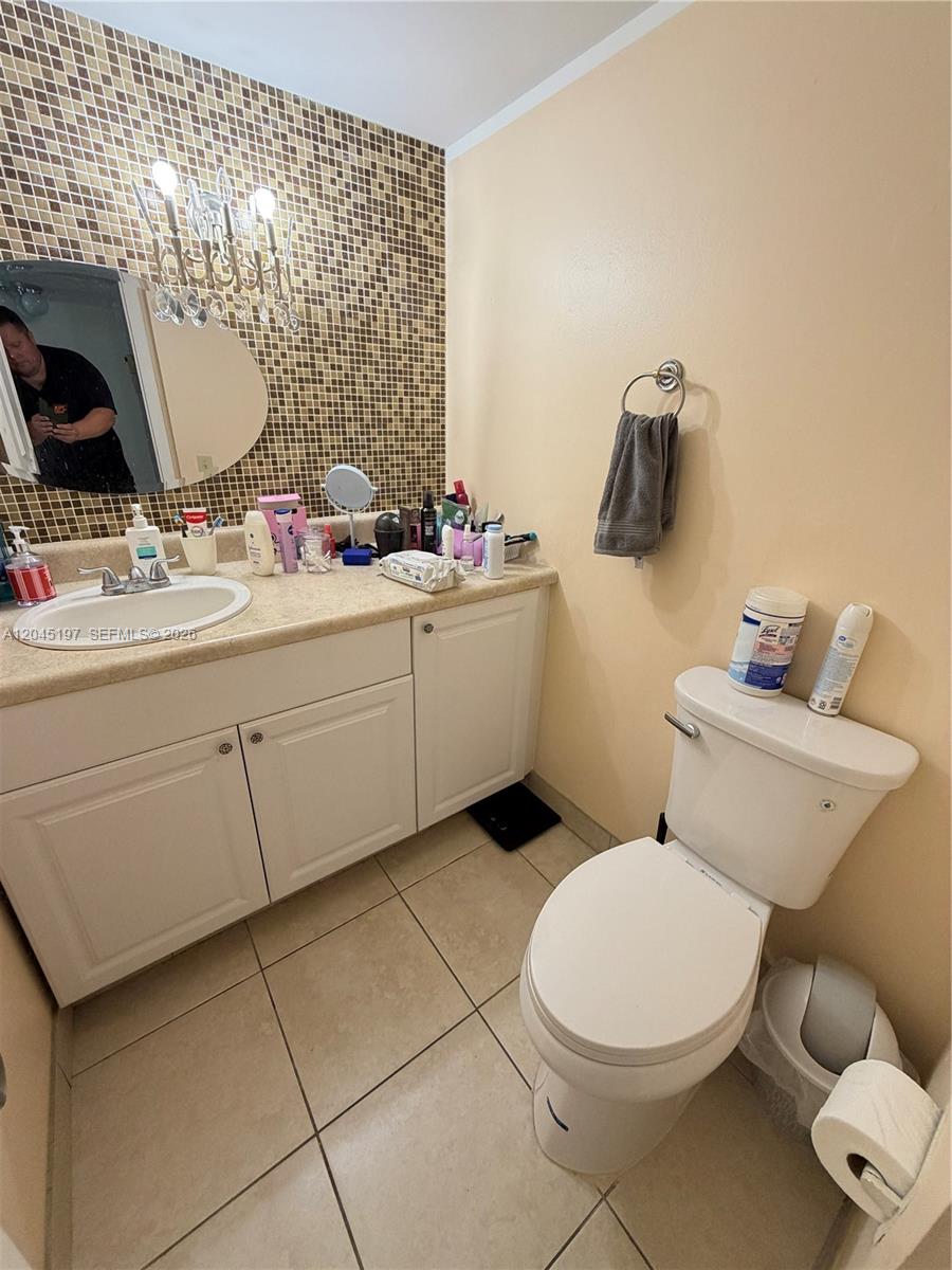 Photo of 1849 Ocean Dr  #508, Hallandale Beach, Florida, 33009 - 