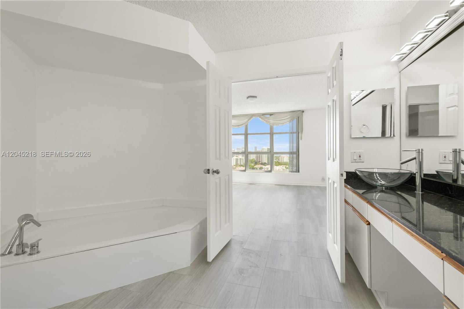 Photo of 3530 Mystic Pointe Dr #3206, Aventura, Florida, 33180 -