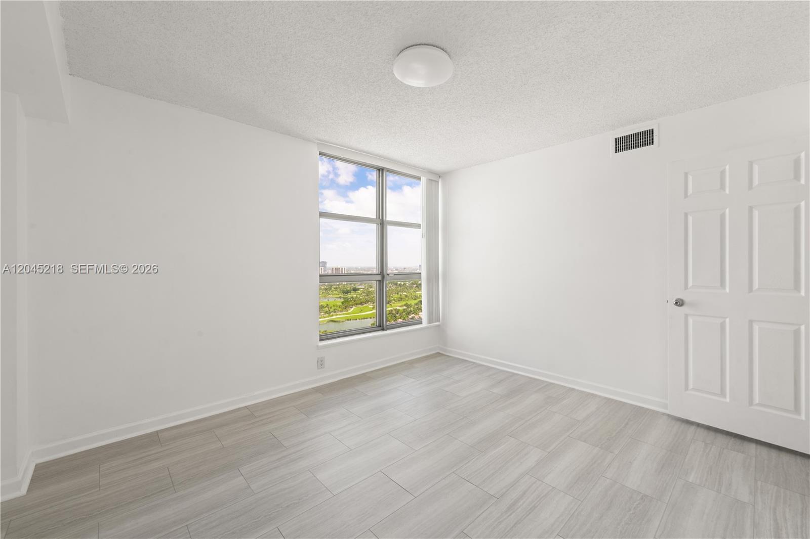 Photo of 3530 Mystic Pointe Dr #3206, Aventura, Florida, 33180 -