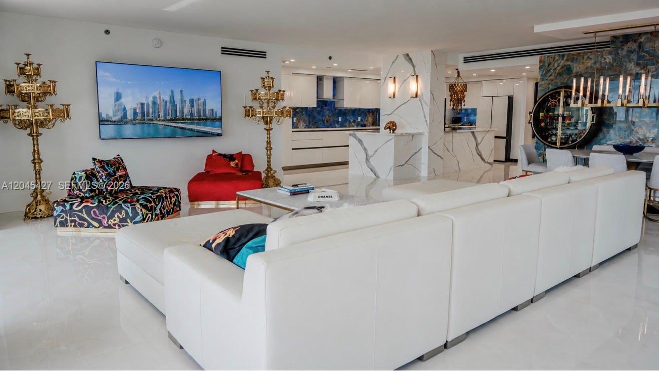 3601 2 / 2 2078 sq. ft. $ 2026-06-30 0 Photo