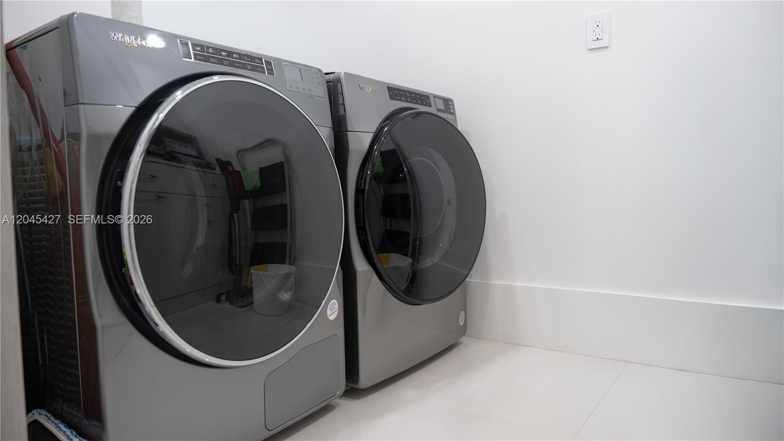 3601 2 / 2 2078 sq. ft. $ 2026-06-30 0 Photo