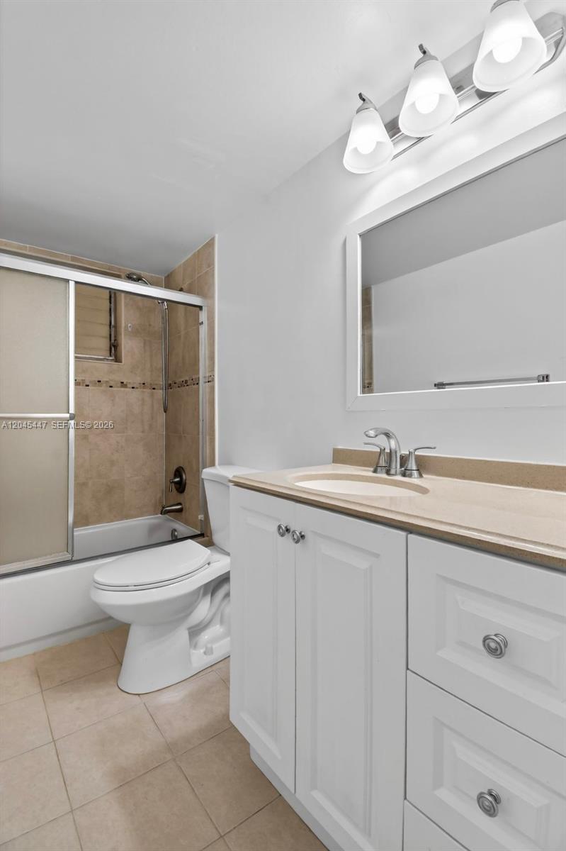 206 2 / 2 1315 sq. ft. $ 2026-06-30 0 foto