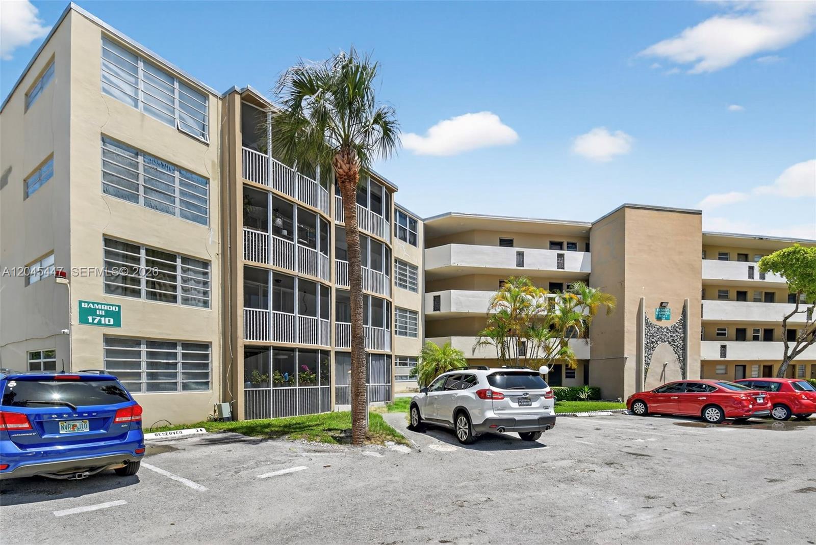206 2 / 2 1315 sq. ft. $ 2026-06-30 0 foto