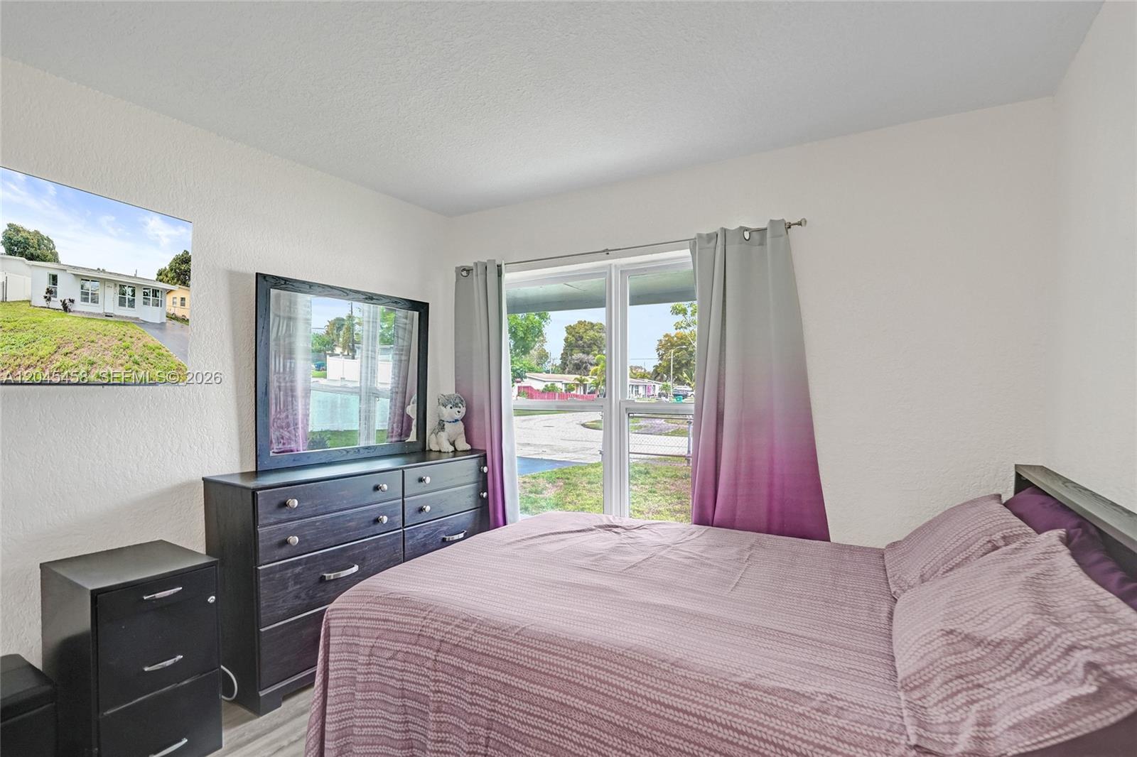 Ver detalles 3320 3 / 1 1240 sq. ft. $ 2026-06-30 0 foto