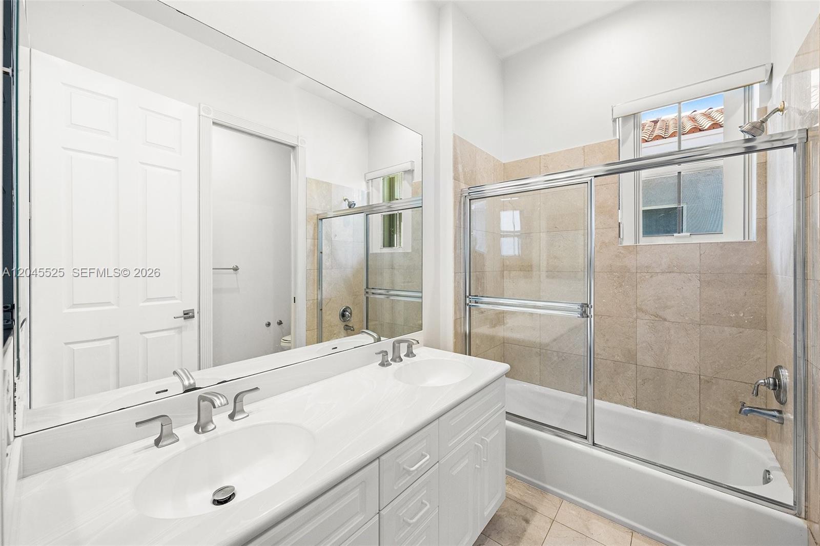 Photo of 1549 Shoreline Way  (1549), Hollywood, Florida, 33019 - 