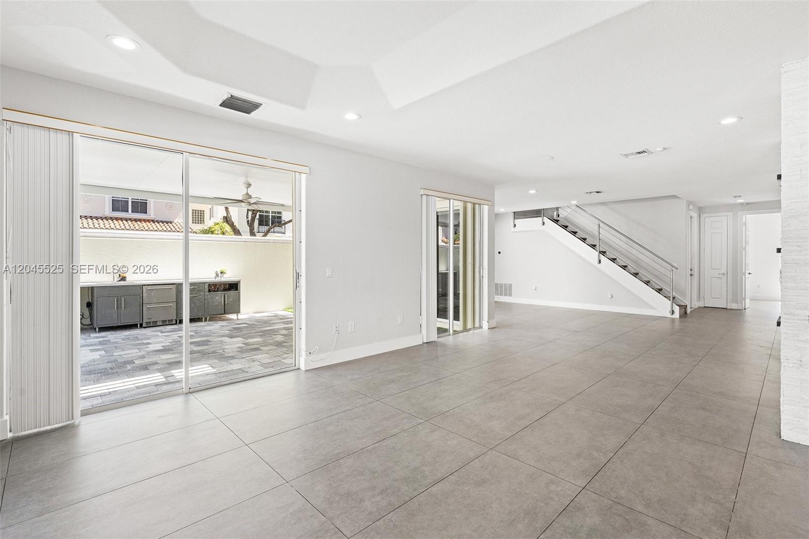 Photo of 1549 Shoreline Way  (1549), Hollywood, Florida, 33019 - 