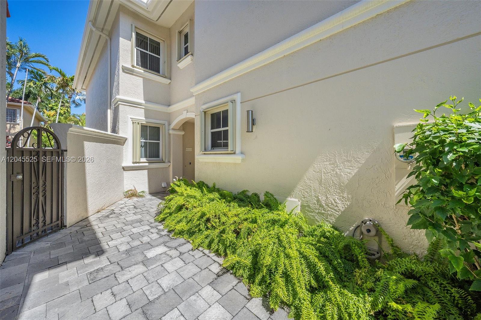 Photo of 1549 Shoreline Way  (1549), Hollywood, Florida, 33019 - 