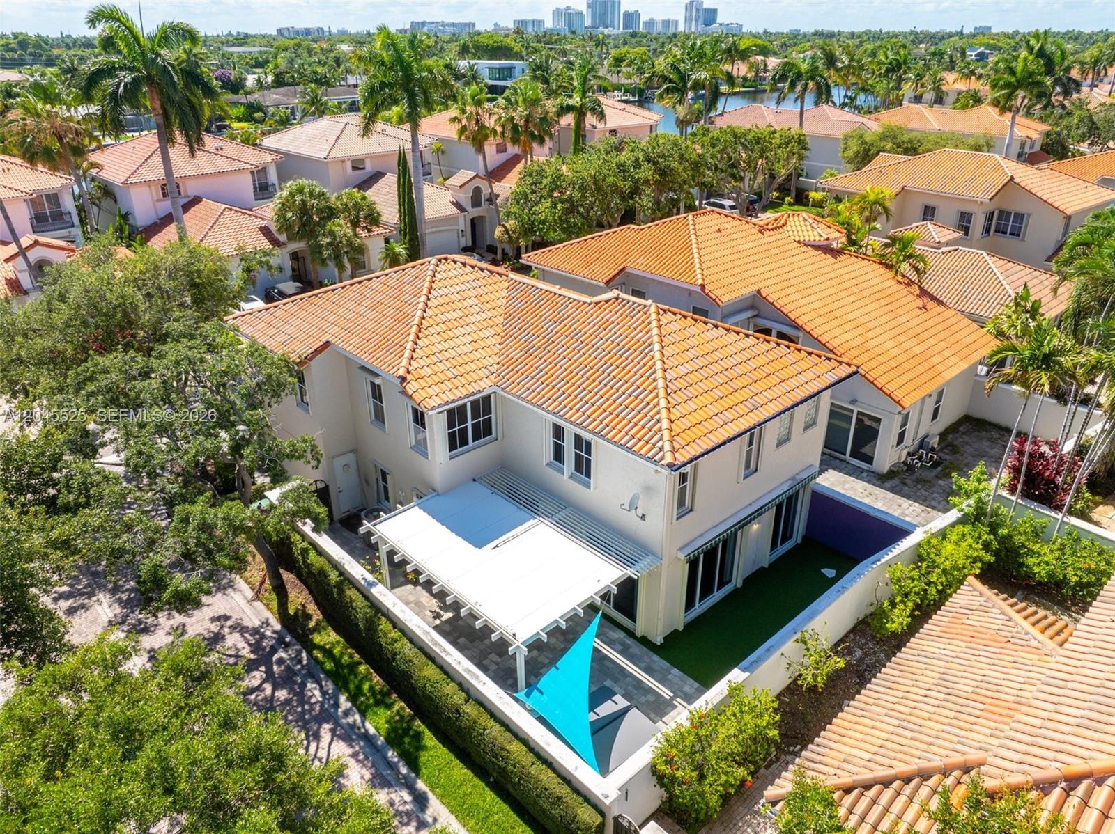 Photo of 1549 Shoreline Way  (1549), Hollywood, Florida, 33019 - 