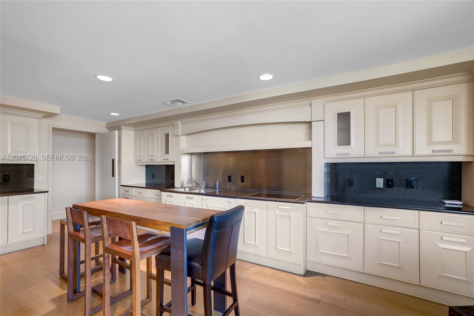 Photo of 20155 38th Ct #904, Aventura, Florida, 33180 -