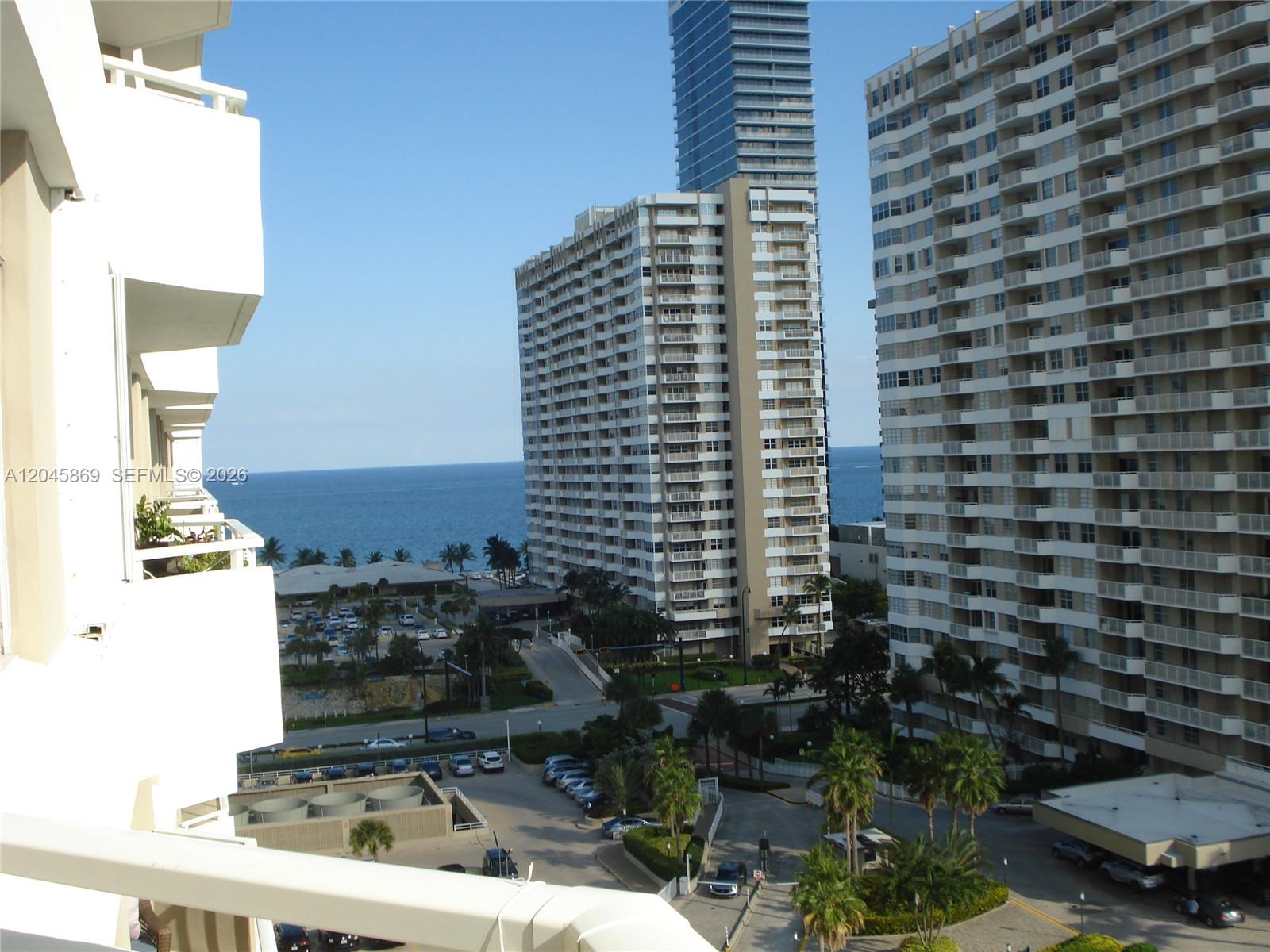 Ver detalles 10P 1 / 1 798 sq. ft. $ 2026-06-30 0 foto