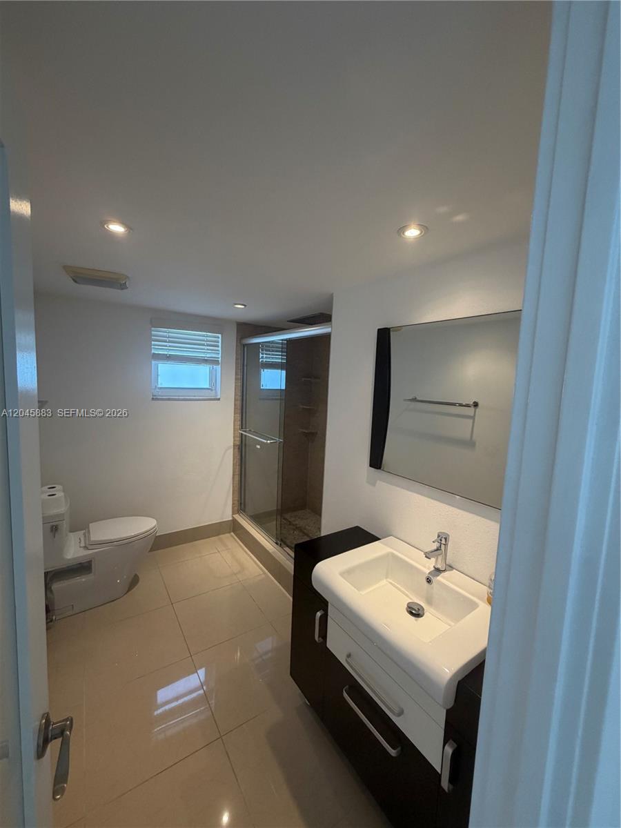 Photo of 2201 Ocean Dr  #1905, Hollywood, Florida, 33019 - 
