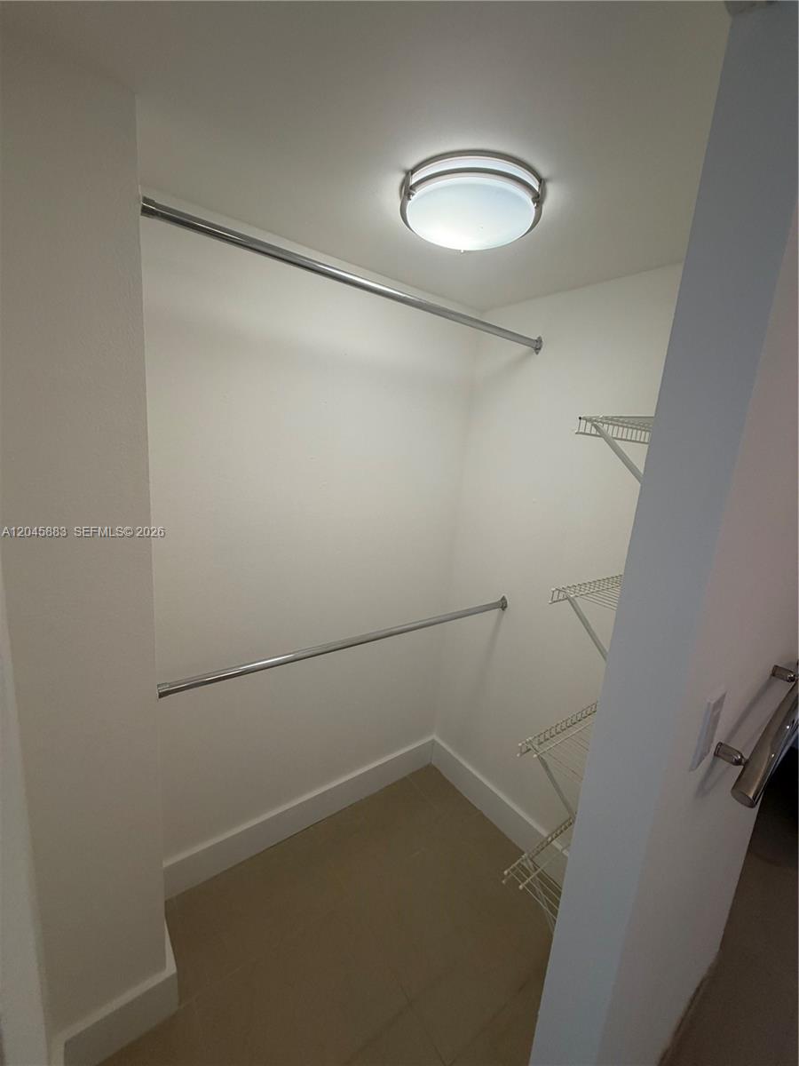 Photo of 2201 Ocean Dr  #1905, Hollywood, Florida, 33019 - 
