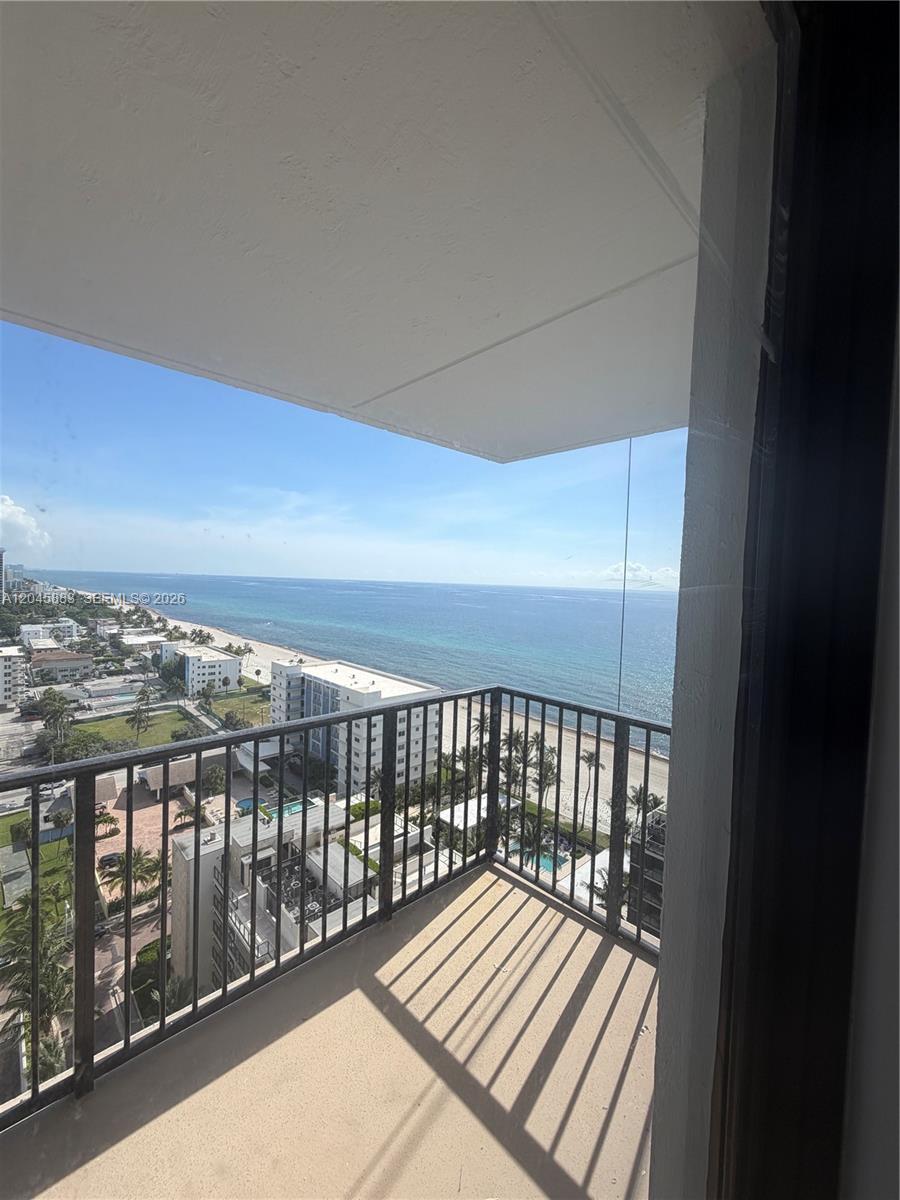 Photo of 2201 Ocean Dr  #1905, Hollywood, Florida, 33019 - 