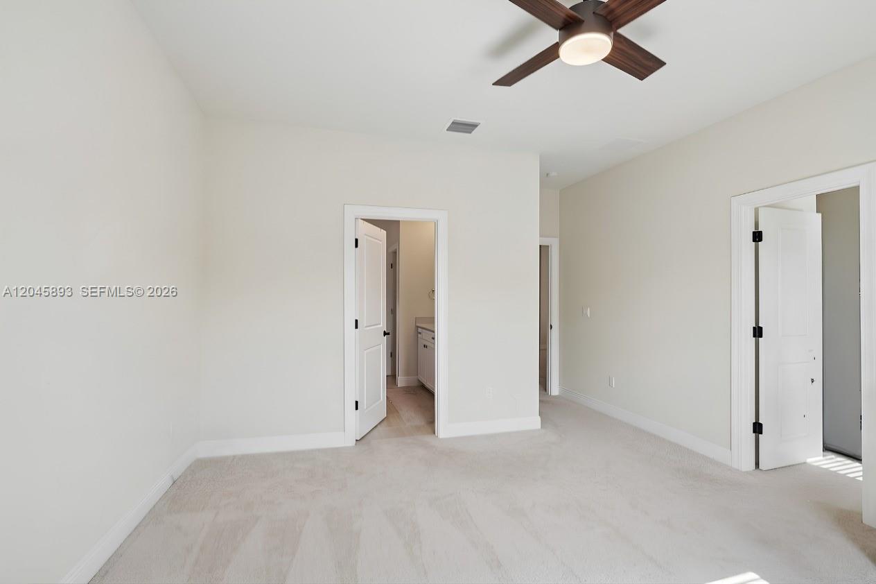 1636 3 / 3 1881 sq. ft. $ 2026-06-30 0 Photo