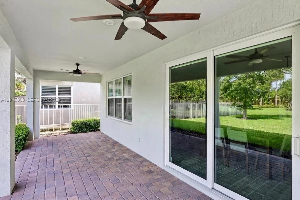 1636 3 / 3 1881 sq. ft. $ 2026-06-30 0 Photo