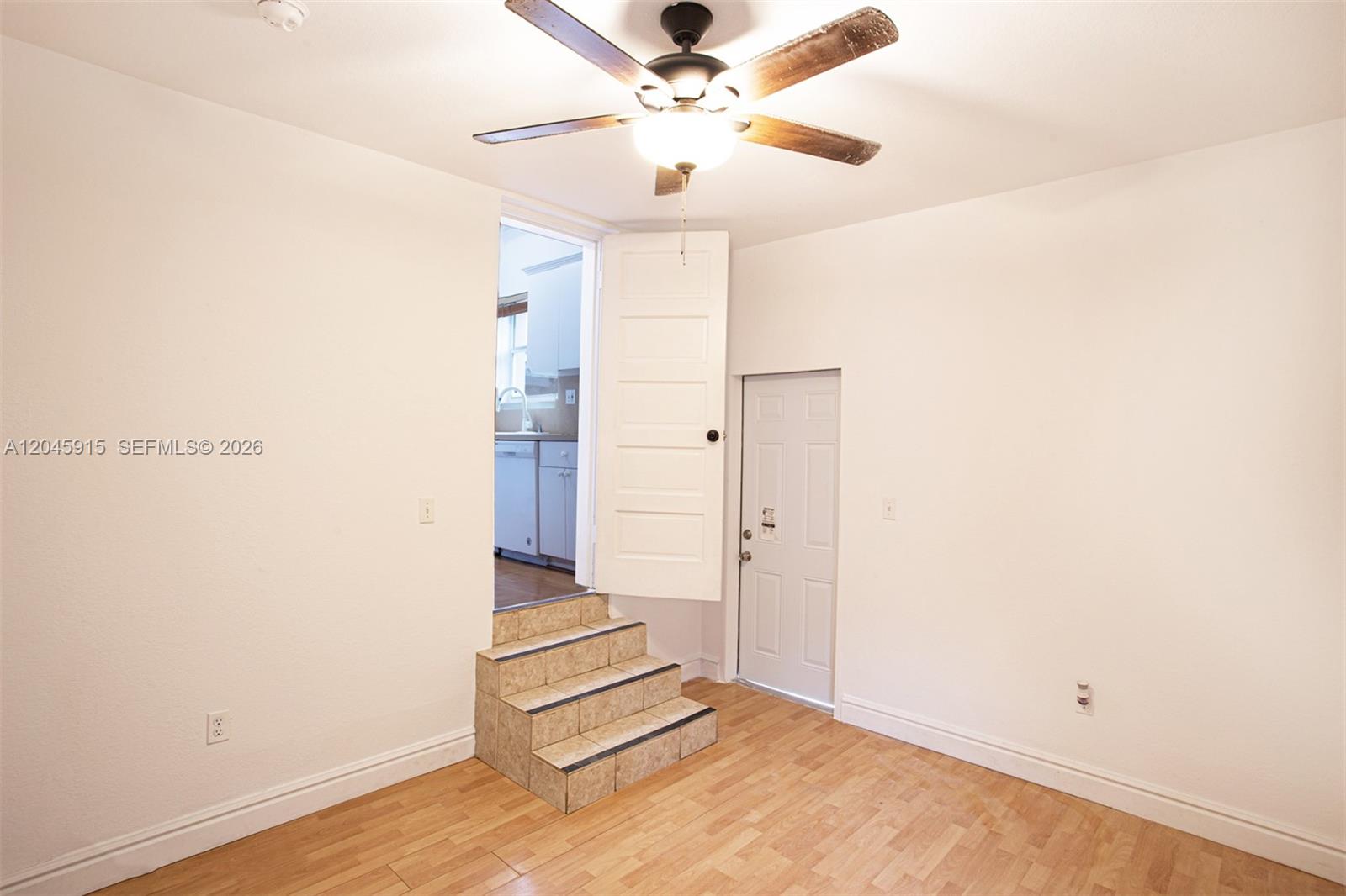   /   sq. ft. $ 2026-06-30 0 foto